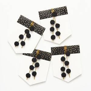 Sophisticated Pom Gift Tags