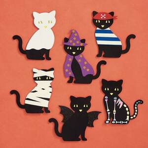 Cats In Costume Halloween Craft Kit